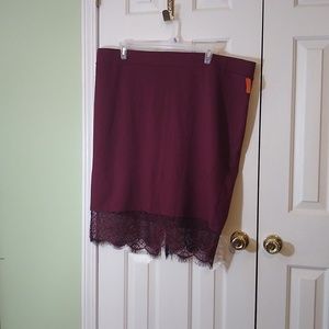 Torrid Skirt NWT Plus Sz 4XL burgundy Lace Stretch